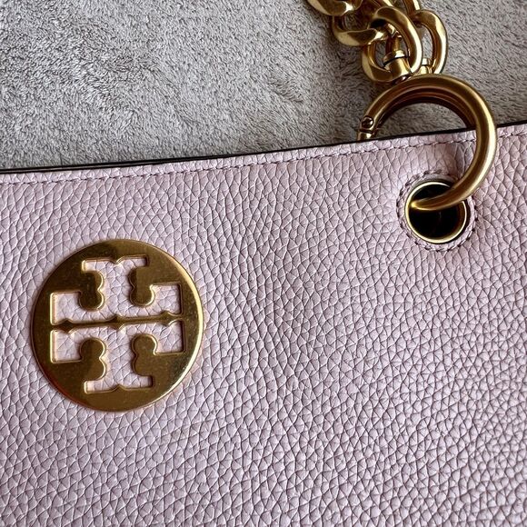 Tory Burch Everly  Shell Pink Pebble Leather Tote Handbag Gold Hardware Designer - Picture 13 of 16
